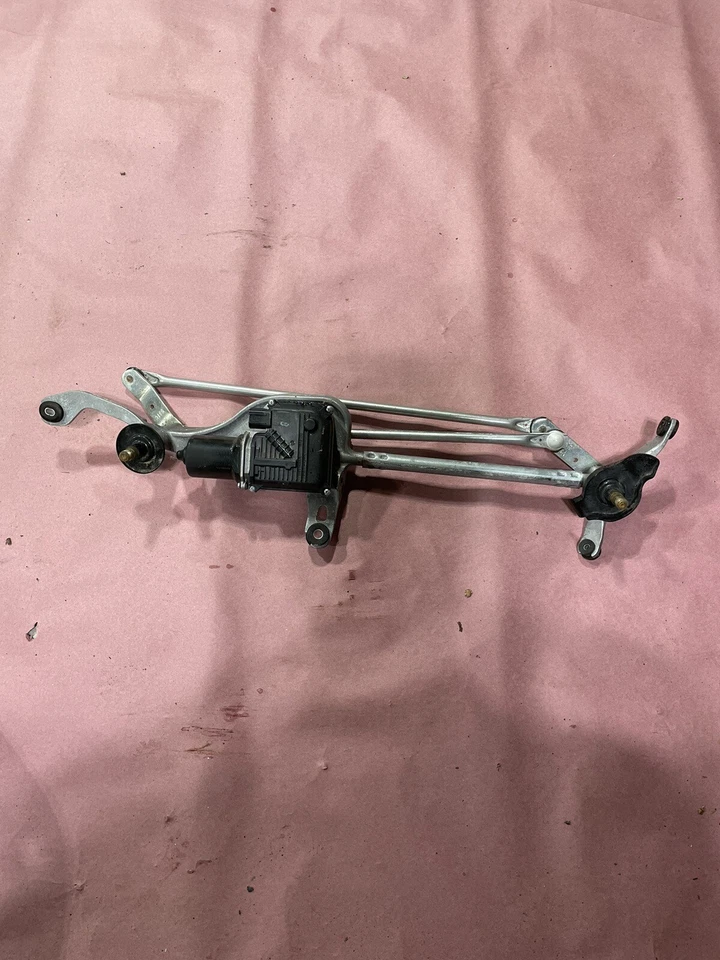 Honda Odyssey 2018-2023 brazo limpiaparabrisas delantero acoplamiento con motor OEM Foto 1 de 4