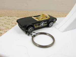 Triumph TR6 Convertible Diecast Keychain Ornament  - Picture 1 of 6
