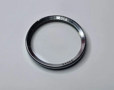 Vemar B-36 Bay II DUTO Soft Focus Glass Lens Filter B 36 BAYONET For Rolleiflex - Image 1 of 4