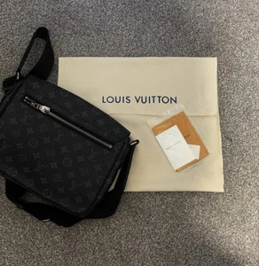 Louis Vuitton Men's Messenger Bag - Picture 1 of 3