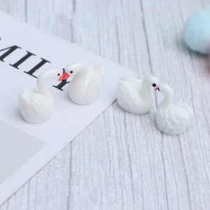4 Pcs Home Decor Swan Ornaments Lovers Landscape Miniatures Craft - Picture 1 of 12