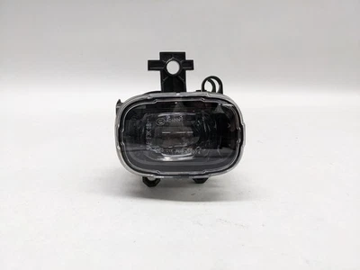 Faro antiniebla derecho pasajero Nissan Rogue 2021-2023 Foto 1 de 4