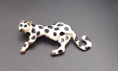 New Betsey Johnson Enamel White Leopard Cat Pin Brooch - Image 1 of 3