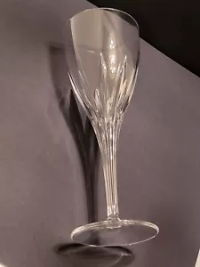 CRISTAL D'ARQUES-DURAND FEUILLE WINE STEM GLASS 8.25 " (MINTY) Quantities - Picture 1 of 11