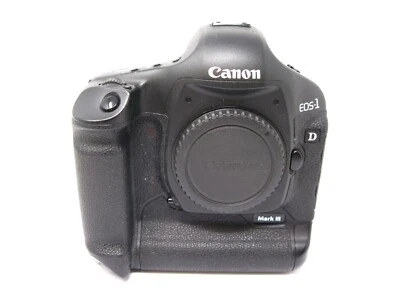Canon EOS 1D Mark III 10.1MP Digital SLR Camera Body Only With Accessories - Image 1 of 4
