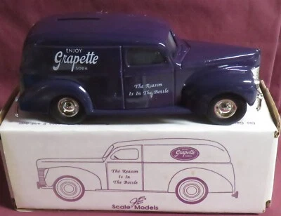 GRAPETTE, 1940 FORD SEDAN DELIVERY,  1/32 ERTL SCALE MODELS BANK, NIB - Image 1 of 2