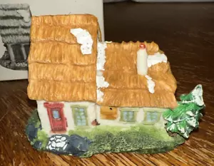 Vintage Dickens’ Cratchet House Christmas Village Decor With Original Box - Picture 1 of 11