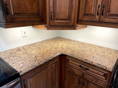 CAMBRIA CANTERBURY COUNTERTOPS  LOCAL PICK UP ONLY - Image 1 of 4
