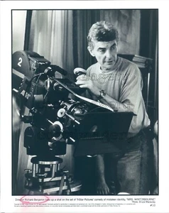 1996 Press Photo Movie Director Richard Benjamin - Bild 1 von 2