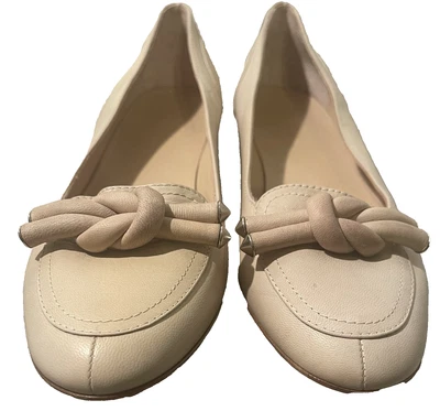 BALENCIAGA PARIS DOUBLE KNOT STUDDED LEATHER BONE FLATS SZ 39 US 8.5 SHOES - Image 1 of 4