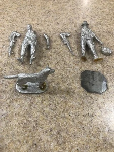 Figuras de metal de juguete dos soldados de la era de Vietnam del ejército de Estados Unidos con K-9 - Imagen 1 de 4