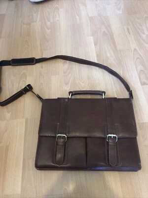 Large Leather Briefcase Shoulder Bag Office Bag. - Image 1 of 4
