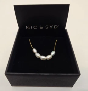 Nic & Syd Freshwater Pearl Necklace Gold Tone Chain NEW with gift box - Picture 1 of 10