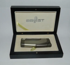 ACCENDINO EGOIST CON ACCESSORI PIPA RICHIUDIBILE METALLO OPACO antivento J21 - Picture 1 of 7