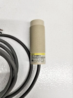 OMRON E2K-X15ME2 Capacitive Proximity Sensor 30mm housing NPN-NC 10-30 VDC - Image 1 of 3