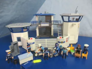 6872 Polizei Station Gefängnis v Figuren 2x Motorrad Playmobil 6327 - Bild 1 von 9