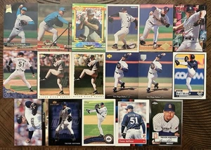 Trevor Hoffman Lot (17 Cards) - Picture 1 of 1