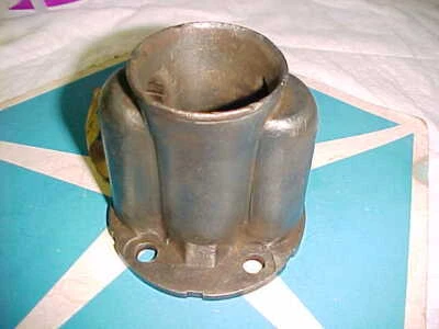 Detroit Universal Joint Body 1946 1947 1948 U-Joint NOS Mopar Plymouth Dodge  Foto 1 de 3