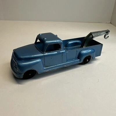 Vintage 1940’s Structo Blue Steel Pressed Tow Truck Wrecker - Image 1 of 4