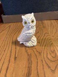 Figurine vintage MCM albâtre pierre blanche sable sel sculpté superbe hibou yeux jaunes - Photo 1/11
