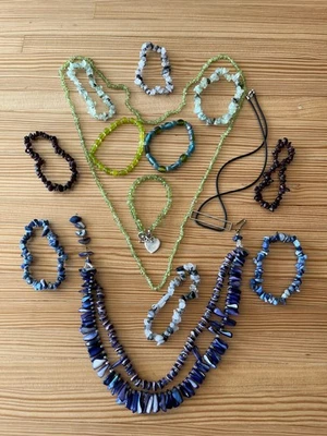 玻璃石串珠项链和手链 15 件紫色绿色黑色 — 第 1/3 张图片