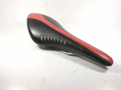 Sillín Fizik Airione Wing Flex imitación cuero con rieles de manganeso 🇮🇹 Foto 1 de 4