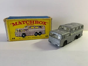Matchbox Lesney 66c Greyhound Bus Silver Clear Windows BPW rare clear window's - Picture 1 of 8