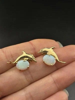 Aretes de oro amarillo de 14k ópalo delfín 🐬 Foto 1 de 4