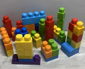 Toddler Large Plastic Building Blocks Rainbow Color Lot Interlocking Bricks - Picture 1 of 3
