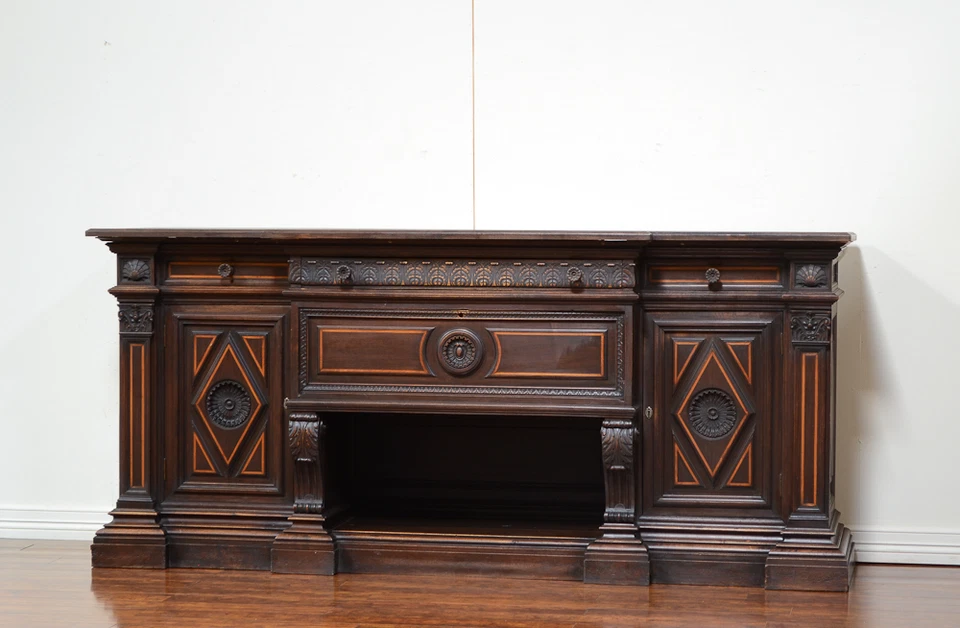 Aparador renascentista antigo italiano com console de armário buffet embutido - Imagem 1 de 1