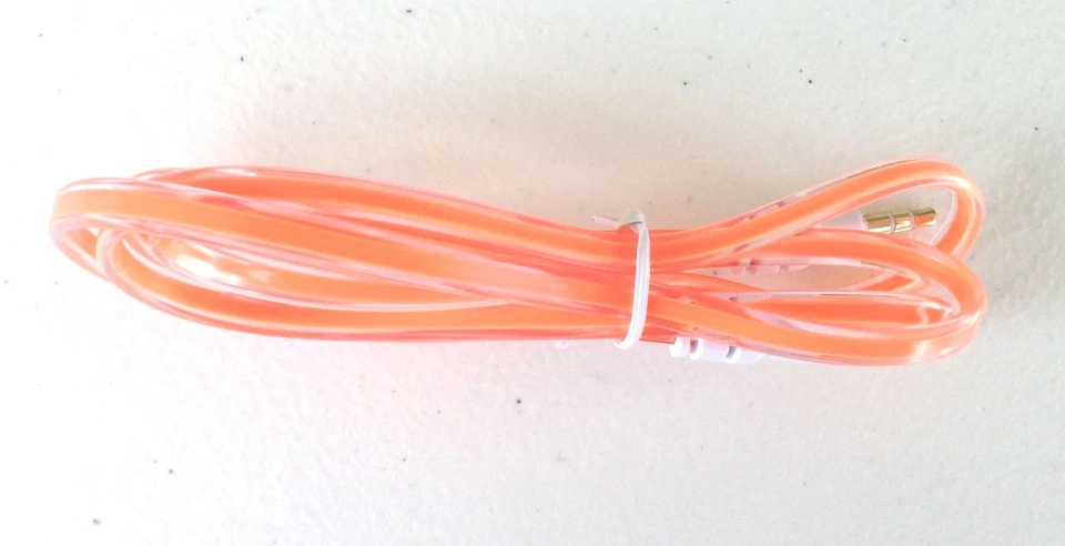 TUBO PLANO Estéreo Audio AUX Auxiliar 3.5mm Cable MACHO PARA iPhone 6 5 4s iPod mp3 Foto 1 de 2