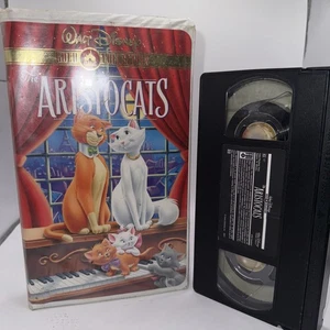 The Aristocats (VHS, 2000, Gold Collection) - Picture 1 of 3