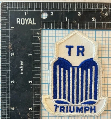 VINTAGE TRIUMPH TR BRITISH AUTOMOBILE CAR SOUVENIR BLUE WHITE 3.25" SEW ON PATCH - Image 1 of 2