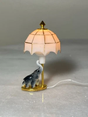 Lámpara de mesa elefante miniatura casa de muñecas 12V luz eléctrica 1:12 Foto 1 de 4