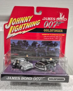 Johnny Lightning James Bond 007 "GOLDFINGER" 1:64 American Flashback in Time - Picture 1 of 1