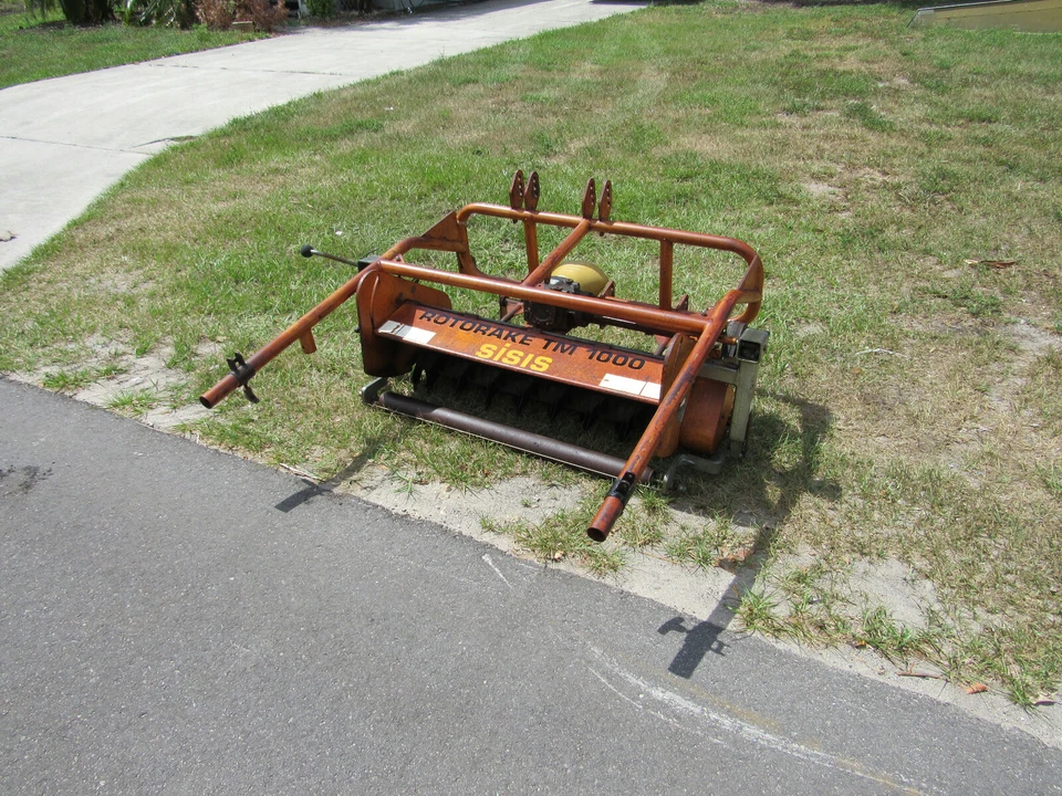 TM1000 SISIS ROTORAKE Verticutter Dethatcher Tractor Toma de fuerza Campo de Golf Greens Foto 1 de 4