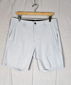 Vuori beige khaki Shorts Golf Wandern Lifestyle Outdoor Herren Größe: 33" x 8" - Bild 1 von 8