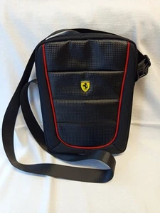 Ferrari Tablet-Tasche Original - Bild 1 von 6
