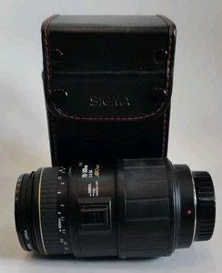 Sigma AF 70-300mm f4-5.6 D Apo Macro Zoom Lens - In Good Condition Kept In Case - Picture 1 of 8