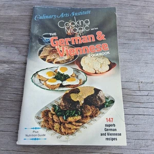 The German & Viennese Cookbook Culinary Arts Institute Cooking Magic Series 1975 - Imagen 1 de 5