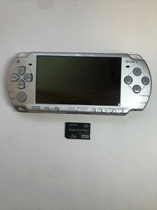 Consola portátil delgada Sony PSP2001 PSP repuestos o reparación hace ruido lectura - Imagen 1 de 12