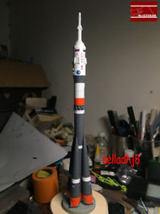 NEW HOT 1/200 Scale Russian Soyuz Carry Rocket Model Finished Painted Product