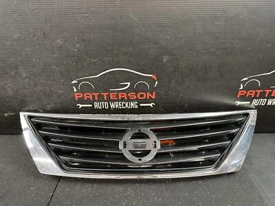 PARRILLA SUPERIOR NISSAN VERSA SEDÁN 12-14 Foto 1 de 4