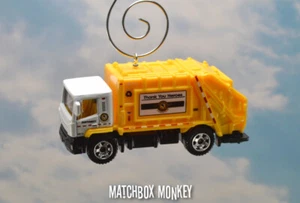 Thank you Heroes 2020 Garbage Trash Refuse Truck Custom Christmas Ornament Waste - Picture 1 of 11