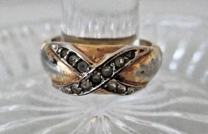 Anillo unisex tono oro y plata con detalles de circonitas cúbicas talla 8,25 vintage AZJ - Imagen 1 de 8