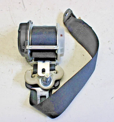 14-19 Nissan Versa Note REAR SEAT BELT LEFT DRIVER BLACK OEM - Image 1 of 4