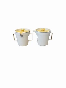 Tupperware Contenitori Zucchero e Cremoso Vintage 1415-7 1414-5 Colore Crema Coperchi Oro - Foto 1 di 6