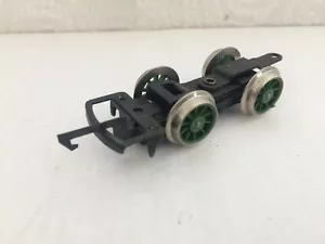 HORNBY FLYING SCOTSMAN 4472 60103 APPLE GREEN FRONT BOGIE BRIGHT TREADS R850 - Picture 1 of 3