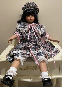 Master Piece Gallery “Thao” By Pamela Erff - Hand Numbered 998/2000 w/Box 27" - Picture 1 of 15