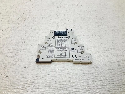 Relé de estado sólido Allen Bradley 700-TBS24 serie Bobina A 24 VDC 700-HLS1*Z24 (TSC) Foto 1 de 4